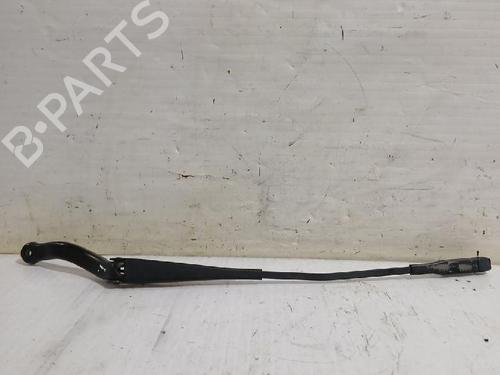 front-windshield-wiper-arm-opel-corsa-d-s07-2006-2007-2008-2009-2010-2011-2012-2013-2014-2015-31563348 main image