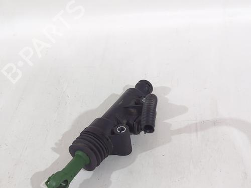 Used Clutch slave cylinder Clutch slave cylinder CITROËN JUMPY II (VF7) 1.6 HDi 90 16V (90 hp) 40012609 40012609