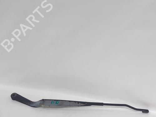 Used Front windshield wiper arm Front windshield wiper arm 38868383 38868383