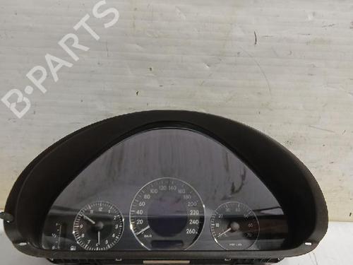 Used Instrument cluster MERCEDES-BENZ CLK (C209) CLK 240 (209.361) (170 hp) 31564188