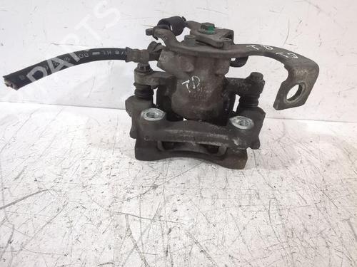 Used Right front brake caliper Right front brake caliper TOYOTA AURIS (_E15_) 1.6 (ZRE151_, ZRE151R) (124 hp) 33013717 33013717