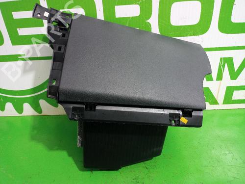 Hanskerom PEUGEOT 508 I (8D_) 2.0 HDi (140 hp) 31549121