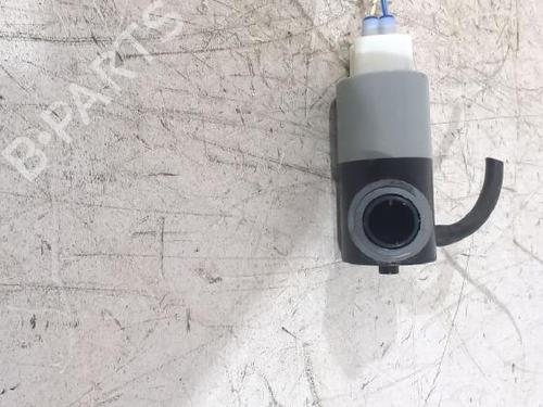 Used Washer pump TOYOTA AURIS (_E15_) 1.6 (ZRE151_, ZRE151R) (124 hp) 31566617