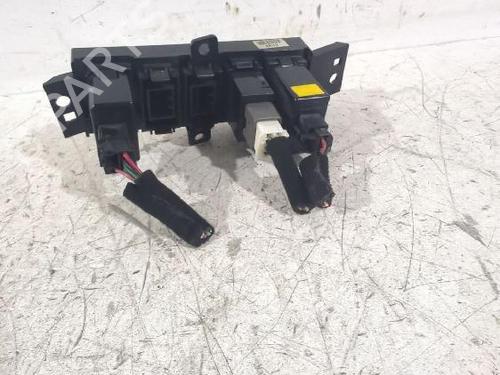 Headlight switch HYUNDAI TUCSON (JM) 2.0 CRDi | BP32462596I24