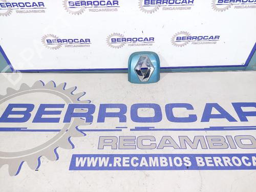 Used Tailgate handle RENAULT CLIO II (BB_, CB_) [1998-2016]  31678058