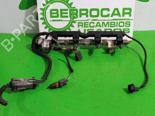 Used Injection rail FORD FOCUS I Saloon (DFW) 1.6 16V (100 hp) 31545425
