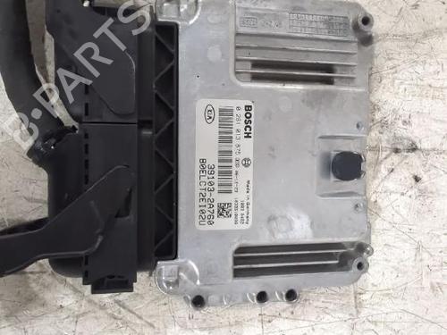 Used Engine control unit (ECU) Engine control unit (ECU) KIA CEE'D Hatchback (ED) 1.6 CRDi 90 (90 hp) 31566551 31566551