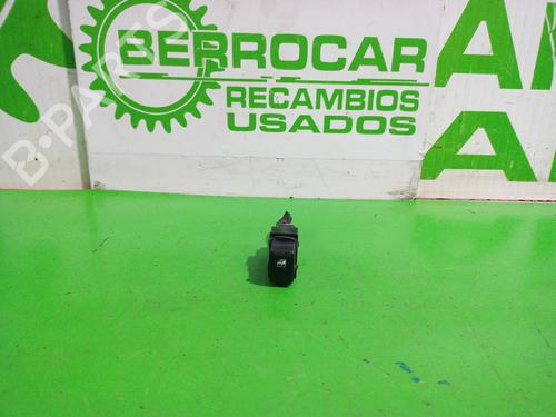 Used Right rear window switch KIA SORENTO I (JC) 2.5 CRDi (170 hp) 31551575