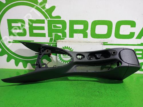 Midtkonsoll Midtkonsoll CITROËN C5 II (RC_) 1.6 HDi (RC8HZB) (109 hp) 33810478 33810478
