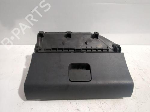 Used Glove box Glove box VW POLO IV (9N_, 9A_) 1.9 SDI (64 hp) 31568729 31568729
