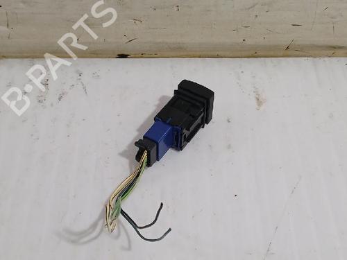 Switch TOYOTA COROLLA Estate (_E21_) 1.8 Hybrid (ZWE211W) | BP31563055I30