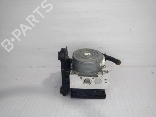 Used ABS pump VW TOURAN (5T1) 1.6 TDI (110 hp) 31555676