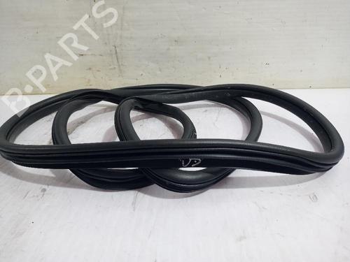 Used Rubber door seal HYUNDAI ix35 (LM, EL, ELH) 2.0 CRDi 4WD (136 hp) 31562574