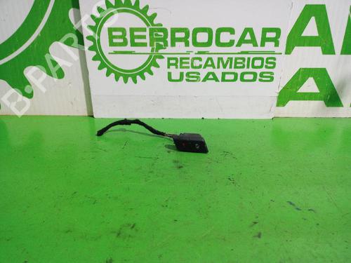 switch-audi-a4-b6-8e2-2000-2001-2002-2003-2004-2005-31553069 main image