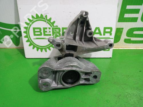 Used Engine mount NISSAN QASHQAI II (J11, J11_) 1.3 DIG-T (140 hp) 31548970