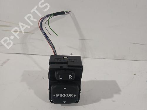 Used Mirror switch TOYOTA YARIS (_P13_) 1.5 (NSP131_) (112 hp) 31562899