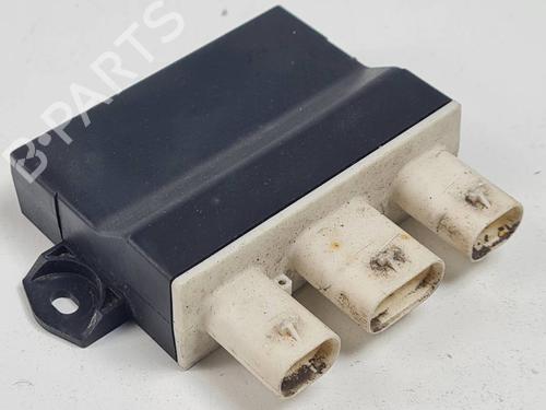 Used Electronic module Electronic module MERCEDES-BENZ GLC (X253) 250 4-matic (253.946) (211 hp) 40175862 40175862