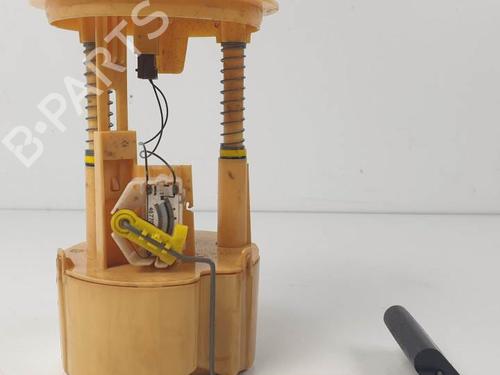 Used Fuel pump RENAULT CLIO III (BR0/1, CR0/1) 1.5 dCi (BR17, CR17) (86 hp) 21529577