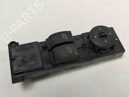 Used Left front window switch Left front window switch FORD FOCUS II (DA_, HCP, DP) 1.6 TDCi (109 hp) 10008364 10008364