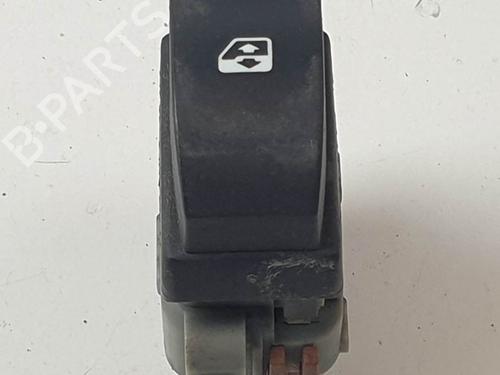 Used Right front window switch Right front window switch RENAULT SCÉNIC II (JM0/1_) 1.4 (JM0B, JM0H, JM1A) (98 hp) 26650260 26650260