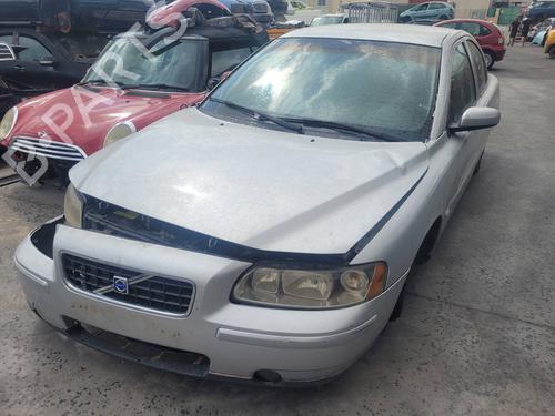 Used Parts VOLVO S60 I (384) 2.4 D 4639945