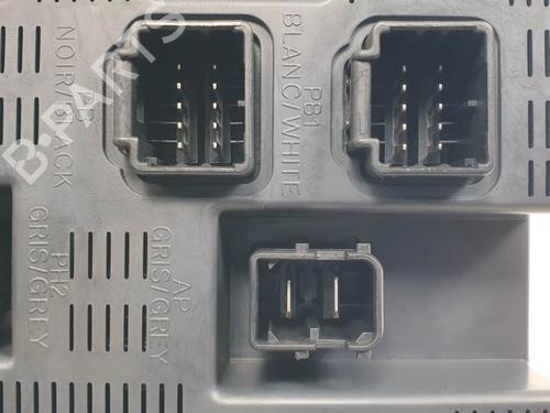 Fuse box PEUGEOT 308 I (4A_, 4C_) 1.6 HDi | BP29245290E1