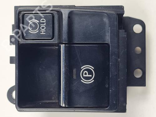 hand-brake-lexus-rx-_l2_-2015-34518240 main image