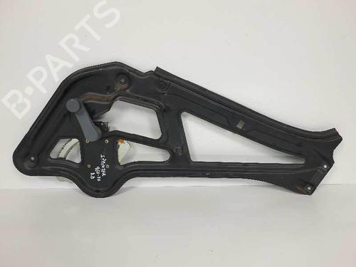 Used Front right window mechanism Front right window mechanism MERCEDES-BENZ SPRINTER 2-t Van (B901, B902) 208 CDI (901.661, 901.662, 902.661, 902.662) (82 hp) 7013188 7013188