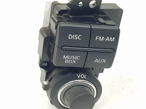 Used Switch Switch NISSAN PATHFINDER III (R51) 2.5 dCi 4WD (190 hp) 12361103 12361103