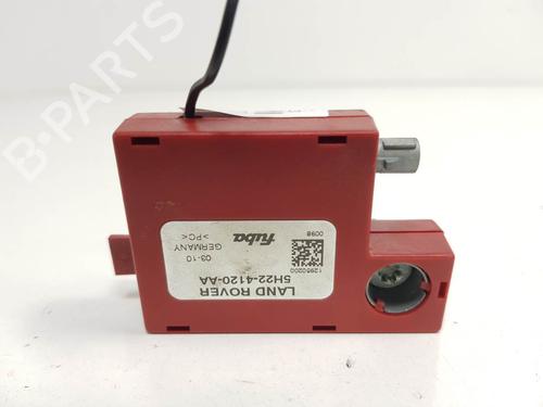 Used Antenna/Base Antenna/Base LAND ROVER DISCOVERY IV (L319) 3.0 TD 4x4 (245 hp) 13954768 13954768