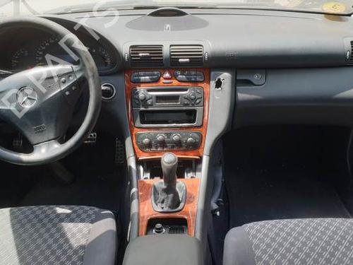 Høyre foran utvendig håndtak MERCEDES-BENZ C-CLASS (W203) C 200 CDI (203.007) | BP15374694C129 