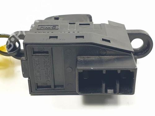 Right front window switch HYUNDAI H-1 / STAREX Bus (A1) 2.5 TD 4WD | BP11734679I26 