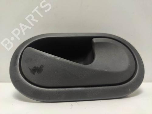 Used Front right interior door handle Front right interior door handle RENAULT CLIO III (BR0/1, CR0/1) 1.5 dCi (BR17, CR17) (86 hp) 8891252 8891252