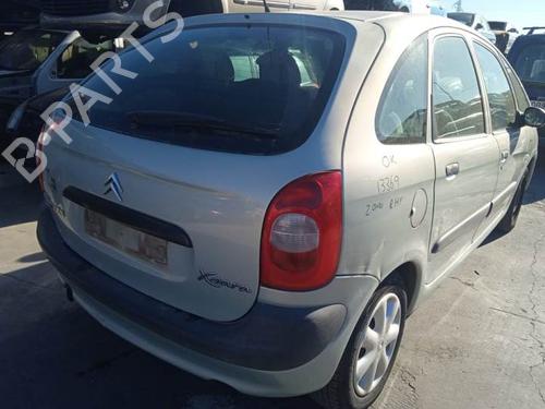 Left front fog light CITROËN XSARA PICASSO (N68) 2.0 HDi | BP16401435C30 