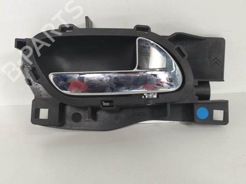 Used Front right interior door handle PEUGEOT 407 (6D_) 2.0 (6DRFNB, 6DRFNE) (136 hp) 6861865