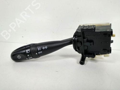 Used Headlight switch TOYOTA RAV 4 II (_A2_) 2.0 D 4WD (CLA20_, CLA21_, CLA20R, CLA21R) (116 hp) 7288108