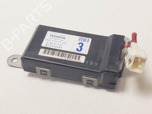 Used Comfort control module Comfort control module LEXUS LS (_F3_) 430 (UCF30) (282 hp) 19339867 19339867