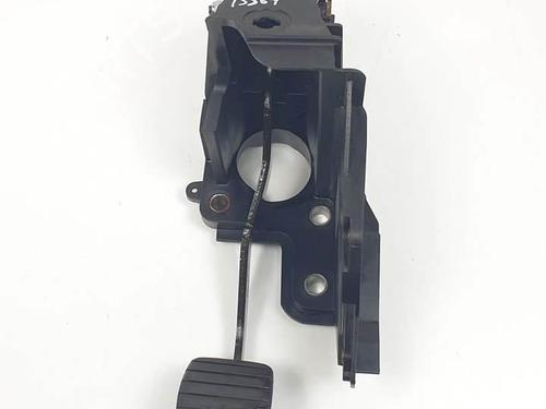 Used Break pedal RENAULT MASTER III Van (FV) 2.3 dCi 135 FWD (FV0N, FV08, FV06, FV00, FV1S) (136 hp) 25137903