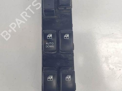 Used Left front window switch KIA SPORTAGE II (JE_, KM_) 2.0 CRDi (140 hp) 24932863