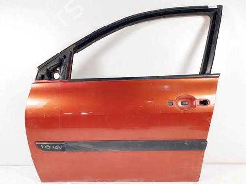 Used Left front door RENAULT MEGANE II (BM0/1_, CM0/1_) [2001-2012]  25138155