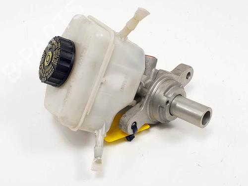 Used Brake master cylinder BMW 3 Touring (F31) 318 d (143 hp) 25144141