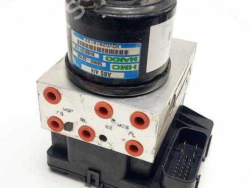 Used ABS pump ABS pump HYUNDAI SANTA FÉ I (SM) 2.0 CRDi 4x4 (113 hp) 18471702 18471702