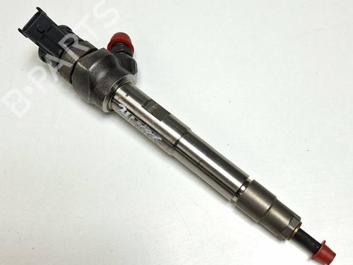 Used Injector Injector LAND ROVER DISCOVERY V (L462) 2.0 Sd4 4x4 (241 hp) 39745868 39745868