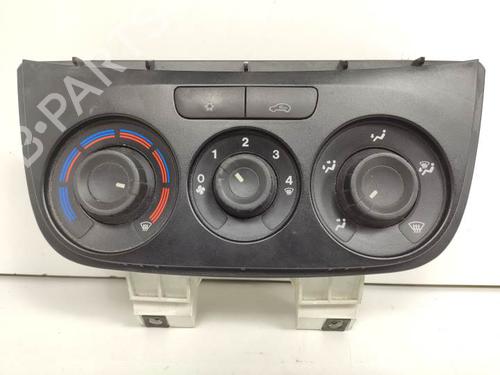 Used Climate control FIAT DOBLO Cargo (263_) 1.3 D Multijet (90 hp) 8956560