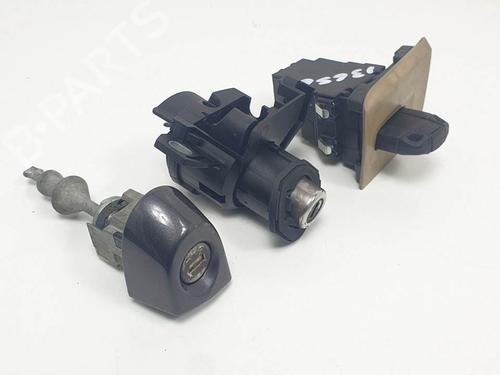 Used Electronic module Electronic module BMW 3 (E90) 320 d (163 hp) 16548889 16548889