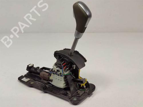 Used Gear lever RENAULT MEGANE III Grandtour (KZ0/1) 2.0 dCi (KZ0Y) (150 hp) 9807374