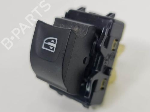 Used Right rear window switch Right rear window switch RENAULT CLIO IV (BH_) 1.5 dCi 90 (90 hp) 7157471 7157471