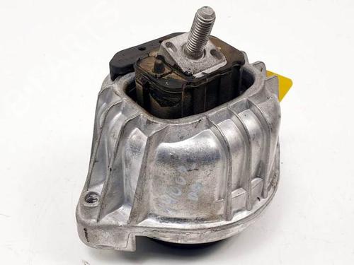 Used Engine mount BMW 3 Touring (E91) 320 d (177 hp) 17327493