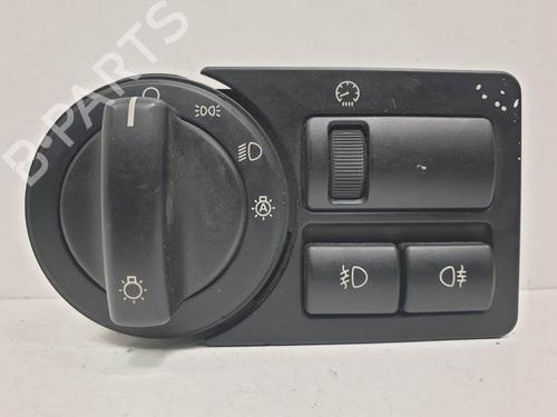 Used Headlight switch Headlight switch LAND ROVER RANGE ROVER III (L322) 3.6 D 4x4 (272 hp) 9362846 9362846