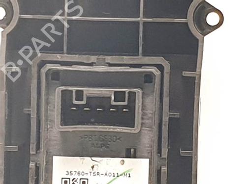 Right front window switch HONDA JAZZ IV (GK_) 1.3 | BP16879929I26 